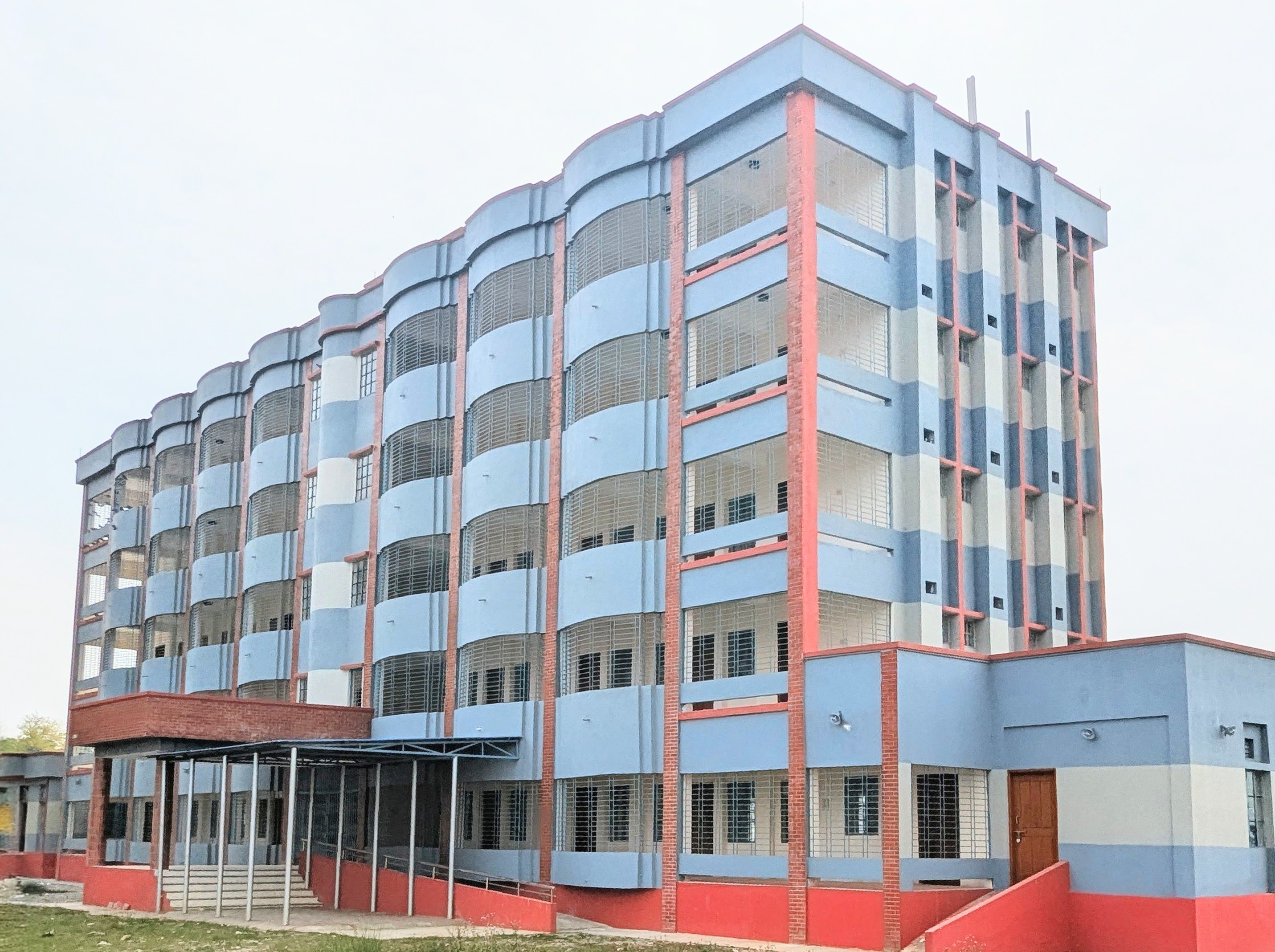 ছেলেদের হোস্টেল ভবন