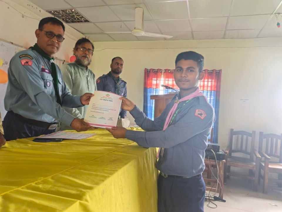 রোভার স্কাউট ও গার্ল-ইন রোভারদের বার্ষিক ডে ক্যাম্প ও দীক্ষা অনুষ্ঠান